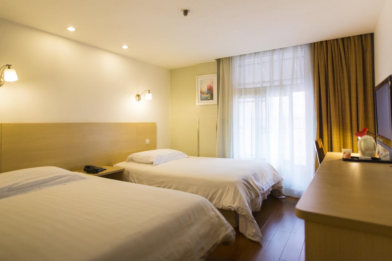 Motel Shanghai Pudong Avenue Yangpu Bridge Exterior photo