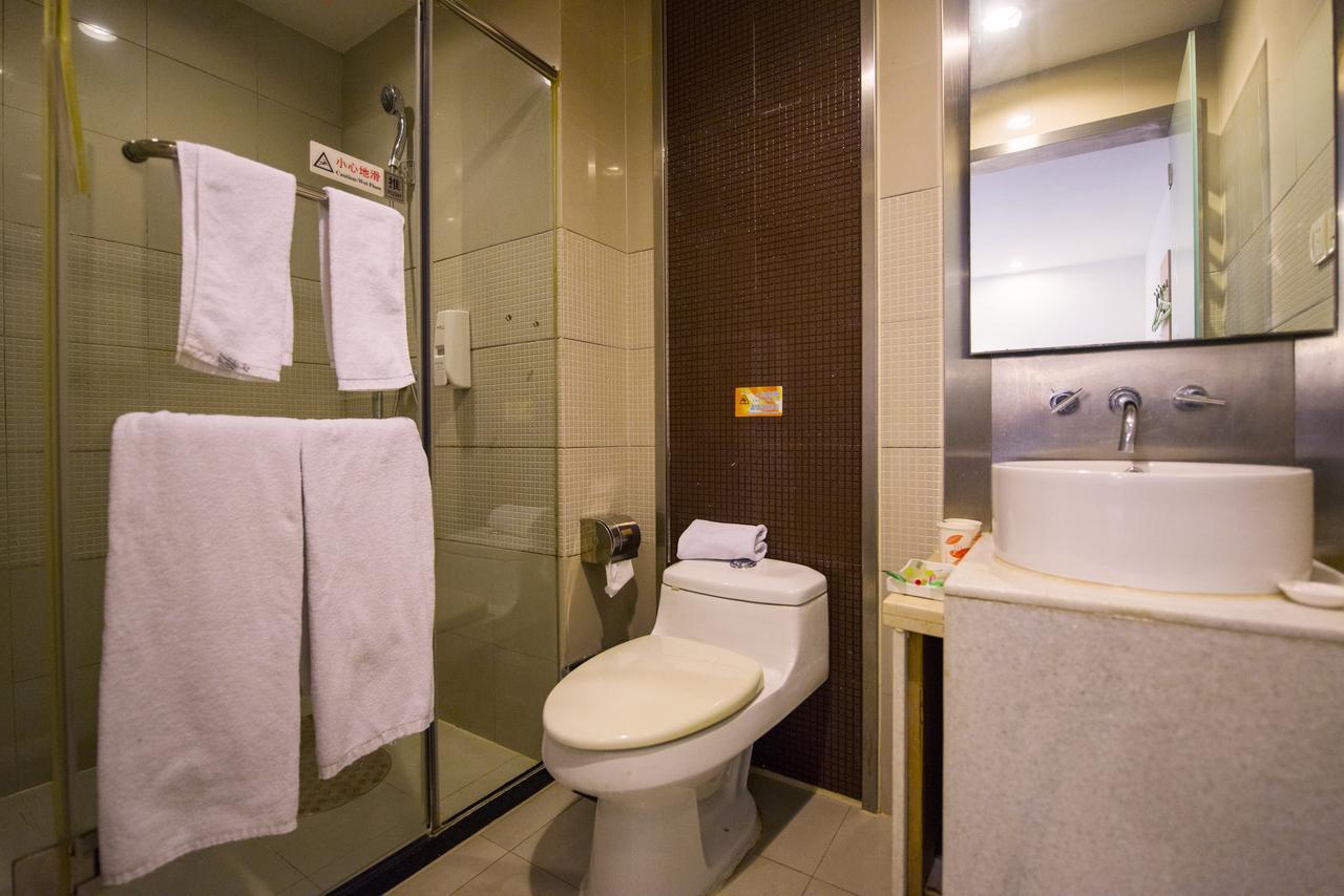 Motel Shanghai Pudong Avenue Yangpu Bridge Exterior photo